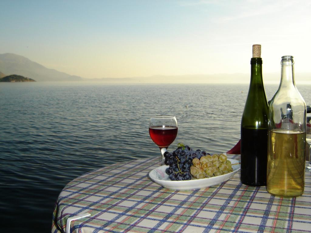 'By The Lake' Apartments Ohrid Zimmer foto